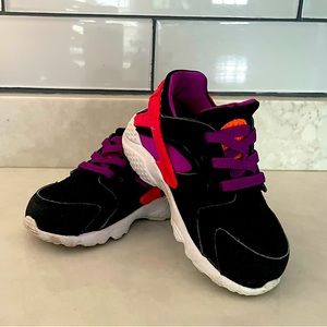 Baby/Toddler Nike Huarache shoes